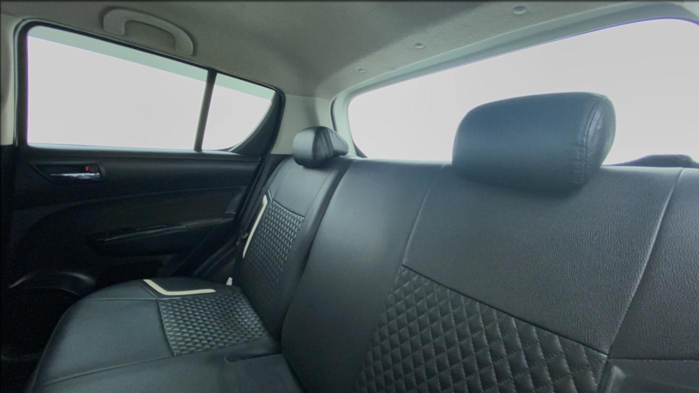2015 Maruti Swift VDI, Diesel, Manual, 86,938 km, Right Side Door Cabin View