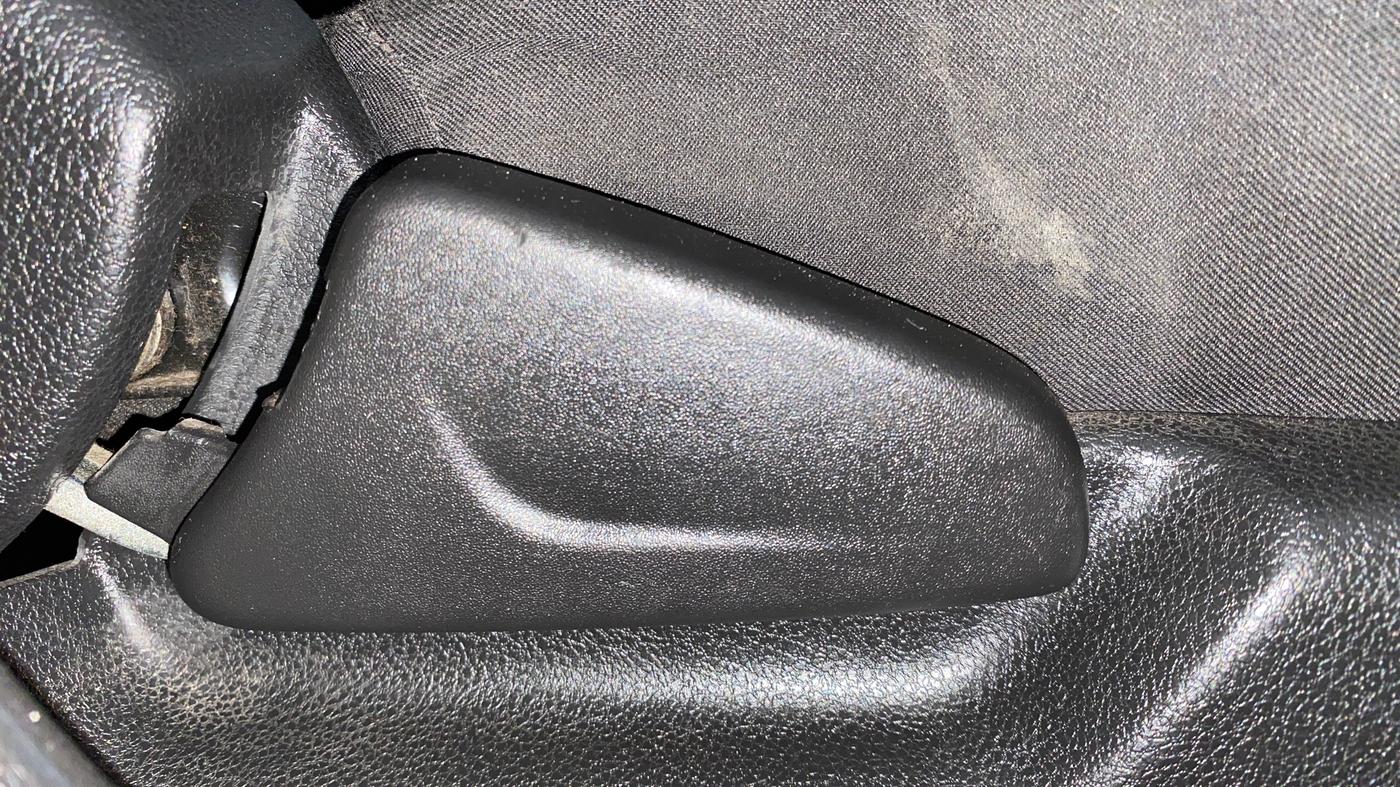 2019 Renault Kwid RXL, Petrol, Manual, 44,762 km, Driver Side Adjustment Panel
