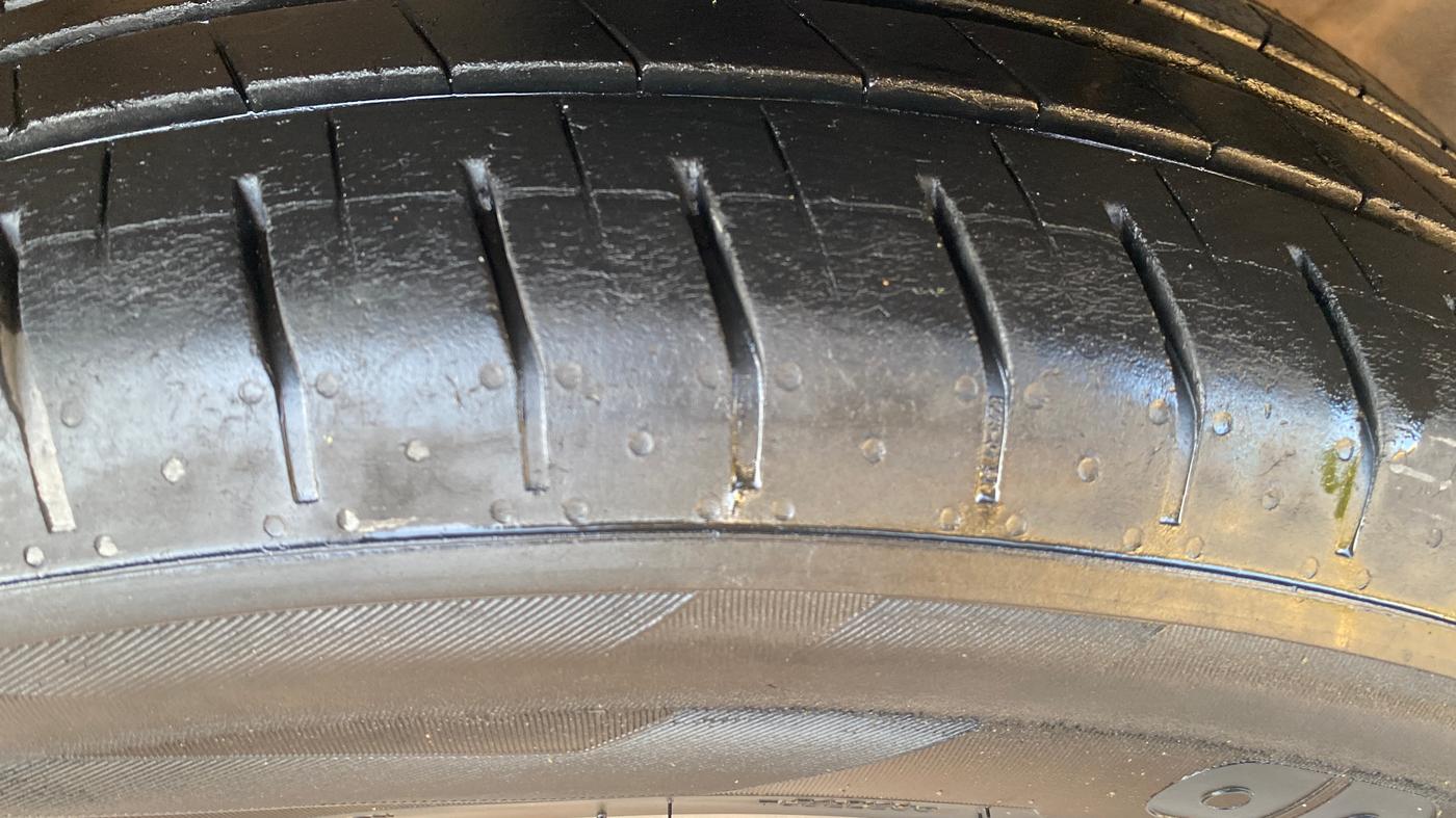 2021 Hyundai Creta SX IVT 1.5 PETROL, Petrol, Automatic, 1,17,634 km, Left Front Tyre Tread