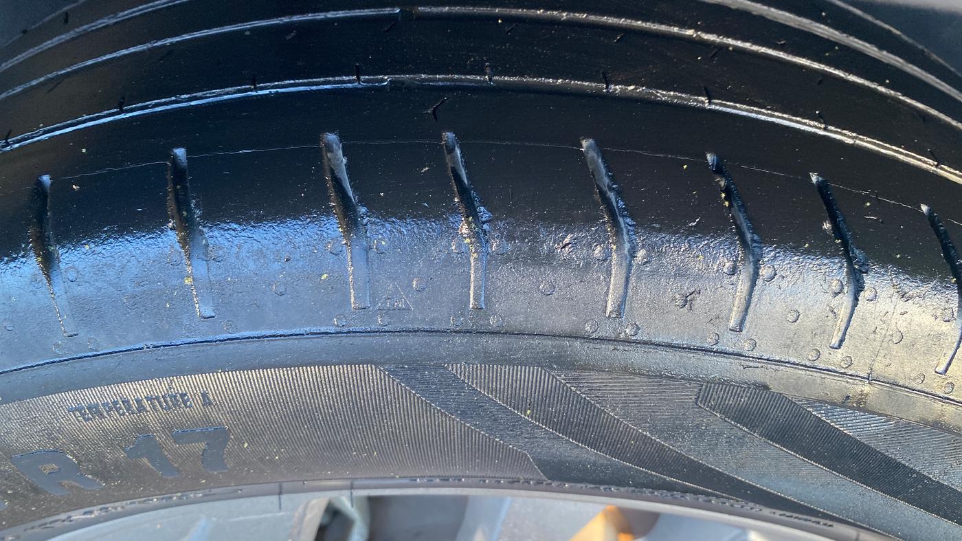 2021 Hyundai Creta SX IVT 1.5 PETROL, Petrol, Automatic, 1,17,634 km, Right Rear Tyre Tread