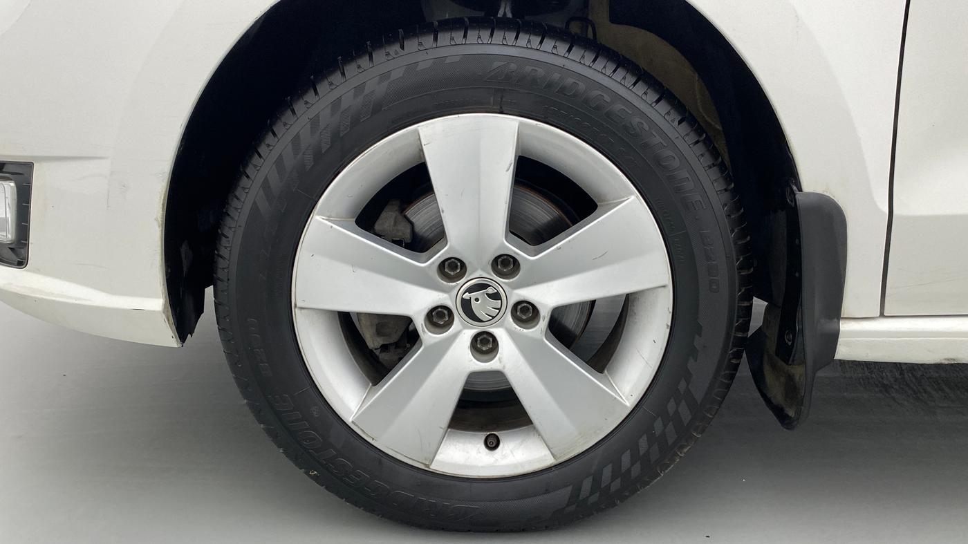 2018 Skoda Rapid AMBITION 1.6 MPI MT, Petrol, Manual, 94,713 km, Left Front Wheel