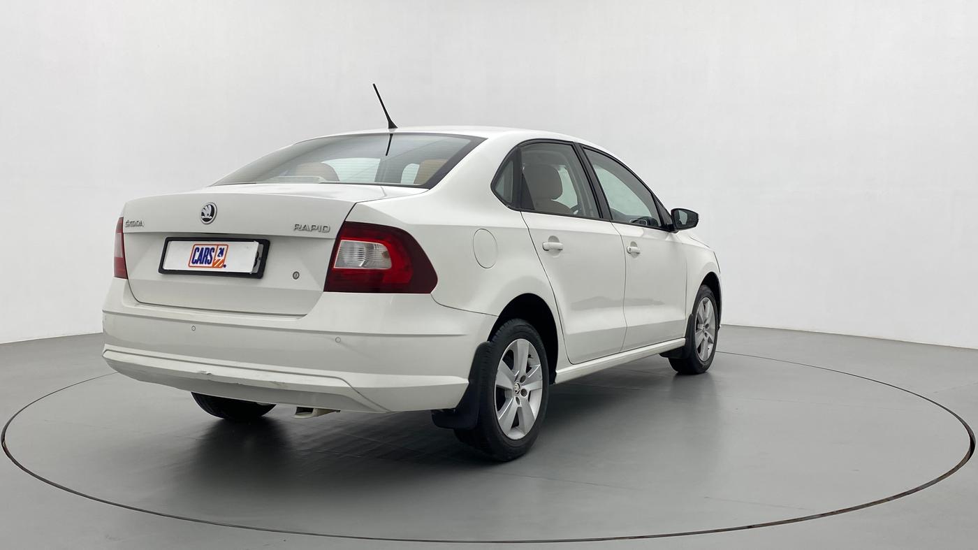2018 Skoda Rapid AMBITION 1.6 MPI MT, Petrol, Manual, 94,713 km, Right Back Diagonal