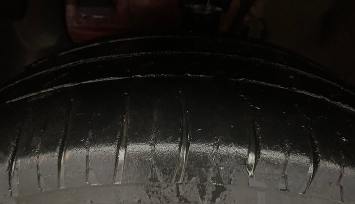 2019 Hyundai Elite i20 SPORTZ PLUS 1.2 DUAL TONE, Petrol, Manual, 54,458 km, Left Front Tyre Tread