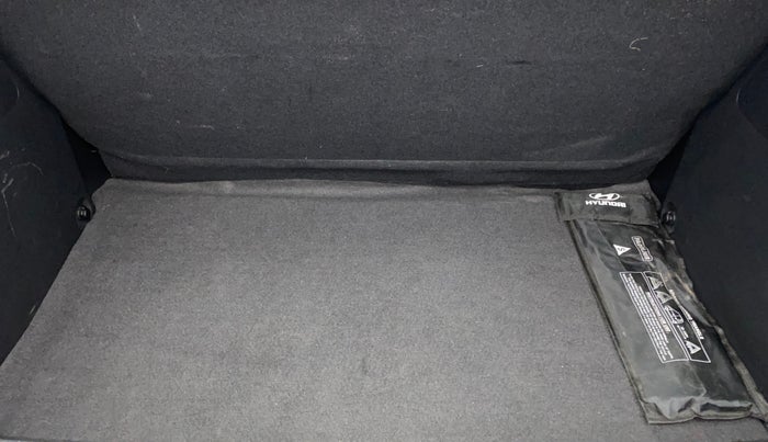 2019 Hyundai Elite i20 SPORTZ PLUS 1.2 DUAL TONE, Petrol, Manual, 54,458 km, Boot Inside