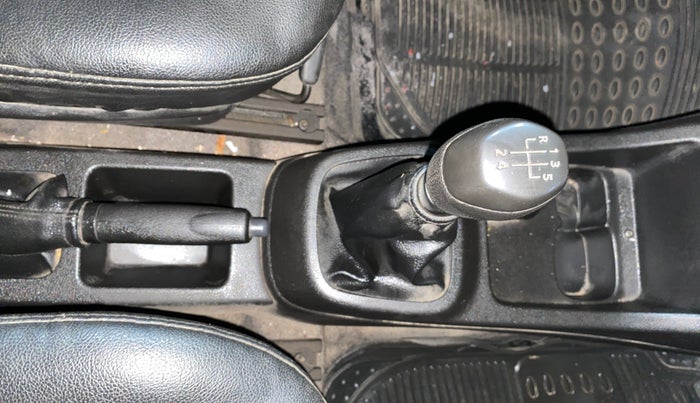 2017 Renault Kwid RXL, Petrol, Manual, 36,725 km, Gear Lever