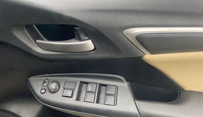 2017 Honda Jazz 1.2L I-VTEC V AT, Petrol, Automatic, 22,707 km, Driver Side Door Panels Control