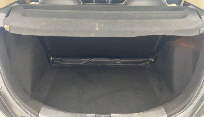 2017 Honda Jazz 1.2L I-VTEC V AT, Petrol, Automatic, 22,707 km, Boot Inside