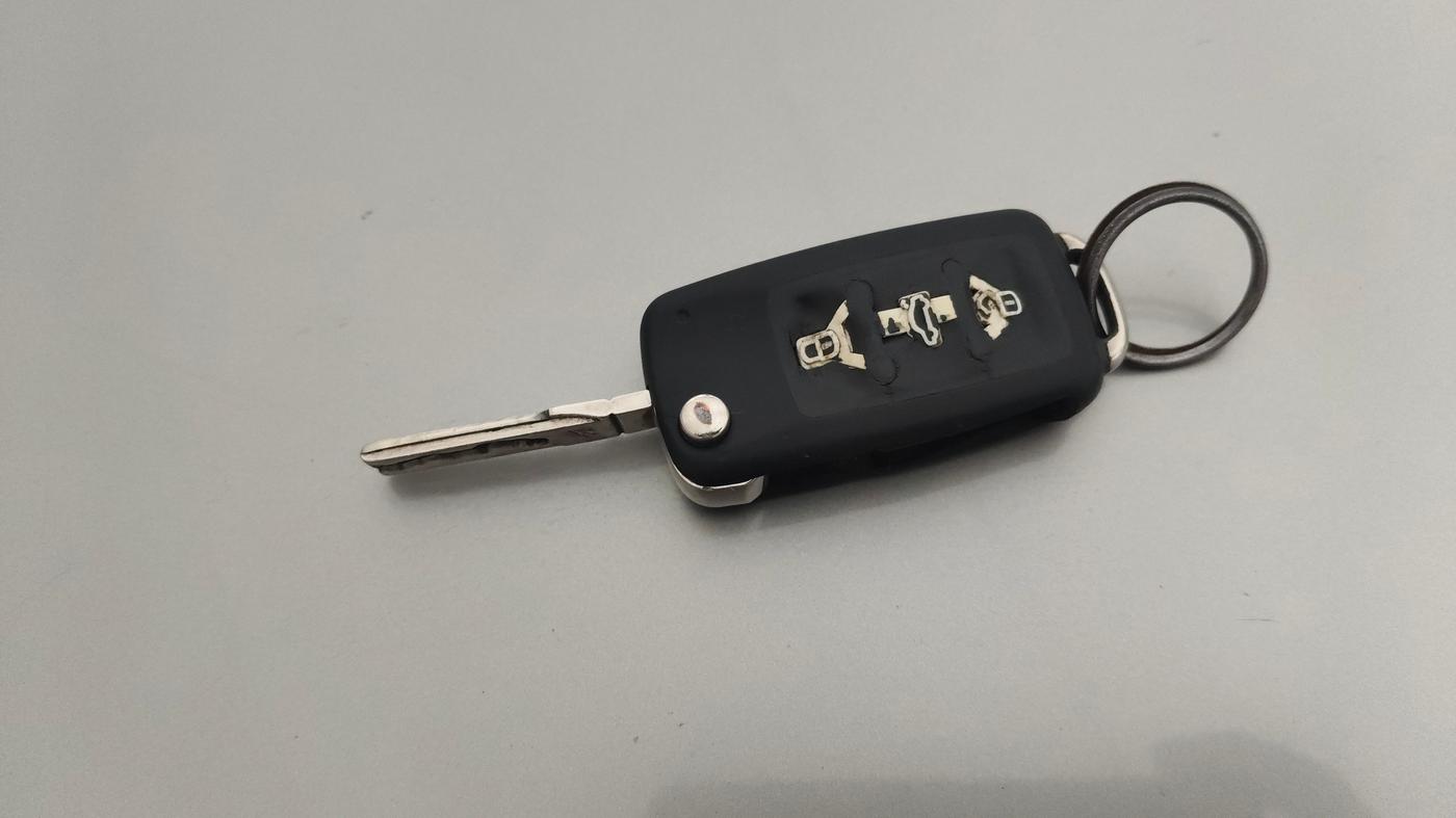 2014 Skoda Rapid ELEGANCE 1.6 MPI AT, Petrol, Automatic, 85,483 km, Key Close Up