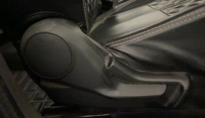 2020 Maruti Baleno DELTA PETROL 1.2, Petrol, Manual, 43,787 km, Driver Side Adjustment Panel