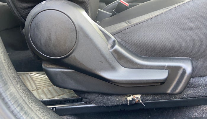 2017 Maruti Baleno DELTA PETROL 1.2, Petrol, Manual, 72,944 km, Driver Side Adjustment Panel