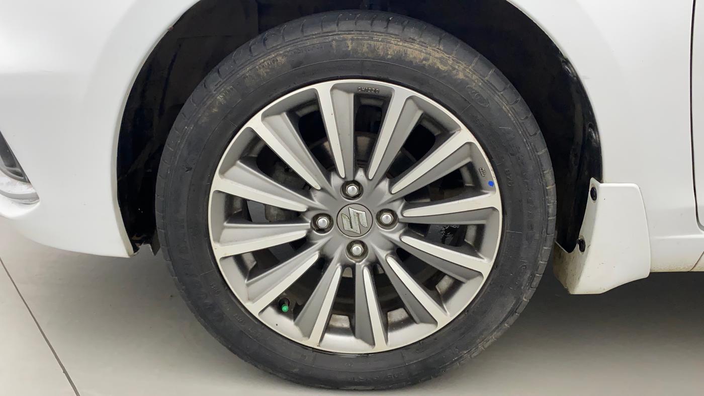 2018 Maruti Ciaz ALPHA 1.5 SHVS PETROL, Petrol, Manual, 32,480 km, Left Front Wheel
