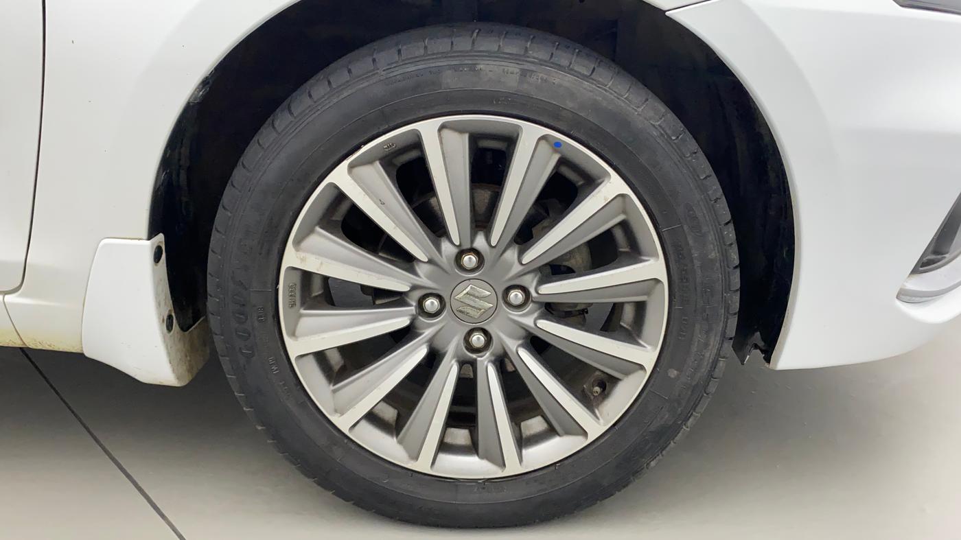 2018 Maruti Ciaz ALPHA 1.5 SHVS PETROL, Petrol, Manual, 32,480 km, Right Front Wheel