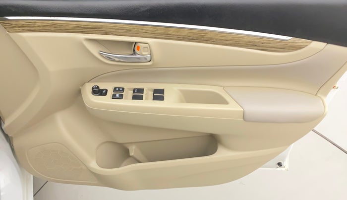2018 Maruti Ciaz ALPHA 1.5 SHVS PETROL, Petrol, Manual, 32,480 km, Driver Side Door Panels Control