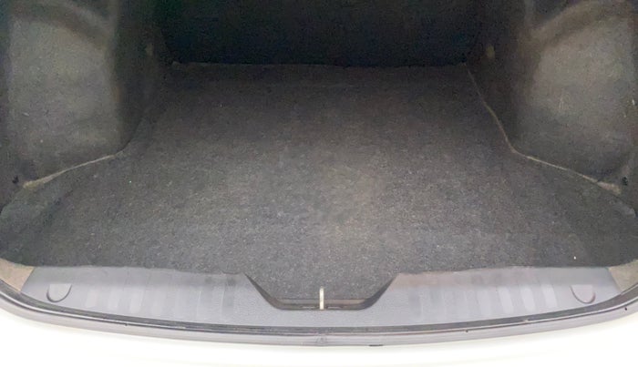 2018 Maruti Ciaz ALPHA 1.5 SHVS PETROL, Petrol, Manual, 32,480 km, Boot Inside