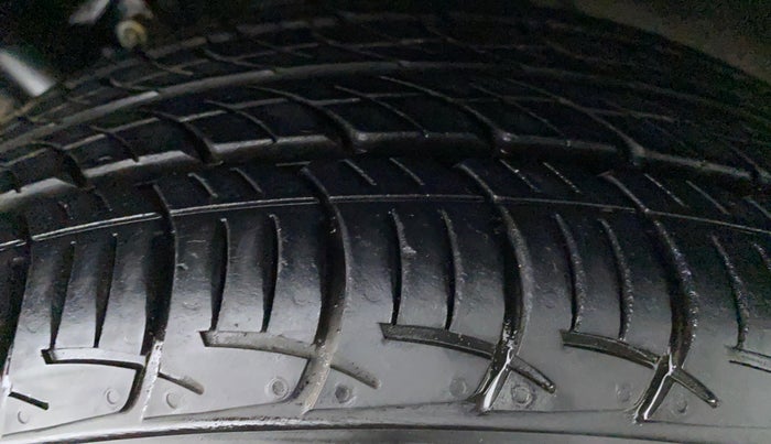 2021 Skoda Rapid 1.0 AMBITION TSI AT, Petrol, Automatic, 4,444 km, Right Front Tyre Tread