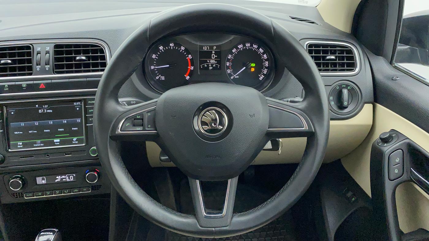 2021 Skoda Rapid 1.0 AMBITION TSI AT, Petrol, Automatic, 4,444 km, Steering Wheel Close Up