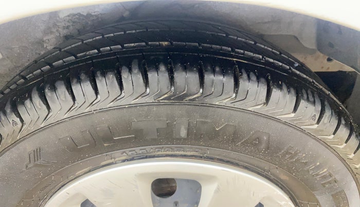 2012 Hyundai i10 SPORTZ 1.2, Petrol, Manual, 1,26,549 km, Left Rear Tyre Tread