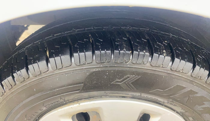 2012 Hyundai i10 SPORTZ 1.2, Petrol, Manual, 1,26,549 km, Left Front Tyre Tread