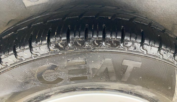 2012 Hyundai i10 SPORTZ 1.2, Petrol, Manual, 1,26,549 km, Right Rear Tyre Tread