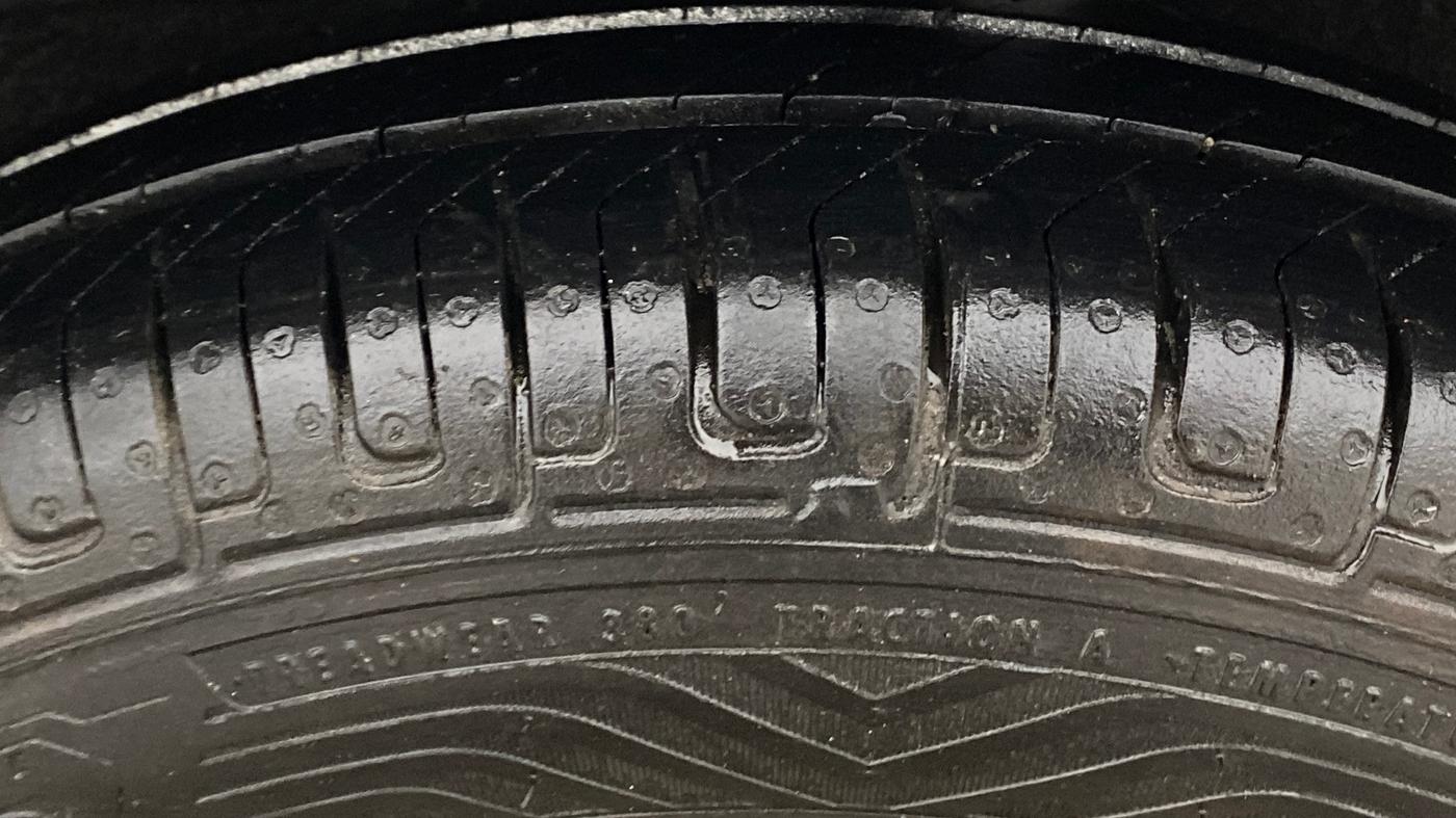 2019 Datsun Redi Go A, Petrol, Manual, 26,401 km, Left Rear Tyre Tread