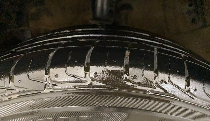 2023 Tata NEXON XZ PLUS LUX SUNROOF RED DARK PETROL, Petrol, Manual, 5,862 km, Right Rear Tyre Tread