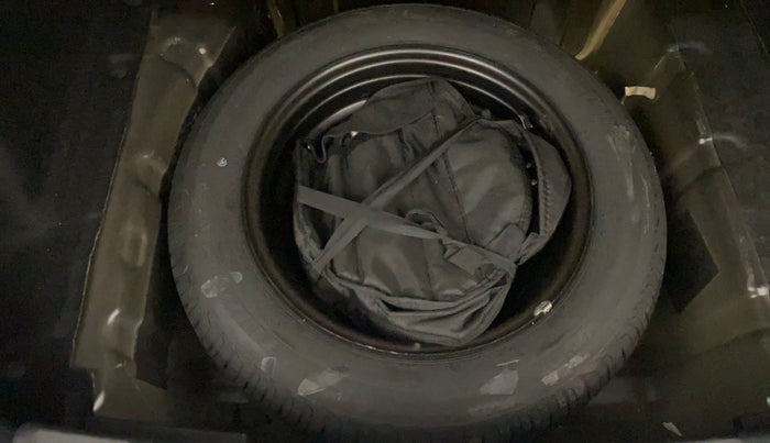 2023 Tata NEXON XZ PLUS LUX SUNROOF RED DARK PETROL, Petrol, Manual, 5,862 km, Spare Tyre