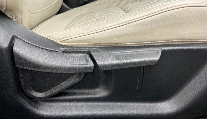 2019 KIA SELTOS HTX 1.5 PETROL, Petrol, Manual, 95,529 km, Driver Side Adjustment Panel