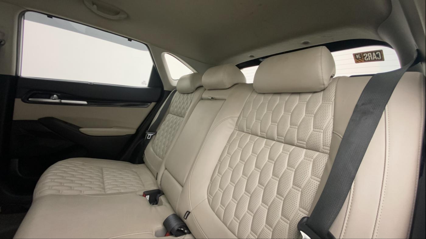 2019 KIA SELTOS HTX 1.5 PETROL, Petrol, Manual, 95,529 km, Right Side Rear Door Cabin