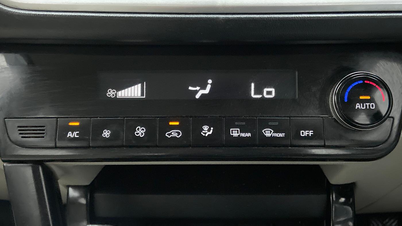 2019 KIA SELTOS HTX 1.5 PETROL, Petrol, Manual, 95,529 km, Automatic Climate Control