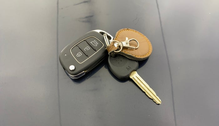 2021 Hyundai NEW I20 SPORTZ 1.2 MT, Petrol, Manual, 21,852 km, Key Close Up