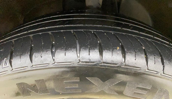 2021 Hyundai NEW I20 SPORTZ 1.2 MT, Petrol, Manual, 21,852 km, Right Front Tyre Tread