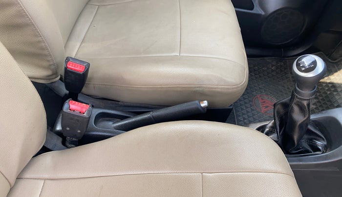 2016 Maruti Wagon R 1.0 VXI, Petrol, Manual, 41,029 km, Gear Lever