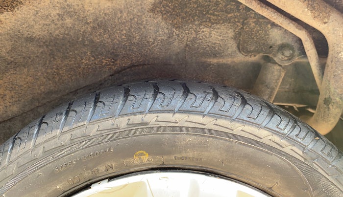 2016 Maruti Wagon R 1.0 VXI, Petrol, Manual, 41,029 km, Left Rear Tyre Tread