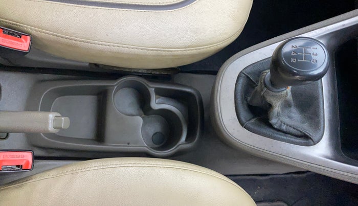 2015 Hyundai i10 MAGNA 1.1, Petrol, Manual, 60,693 km, Gear Lever