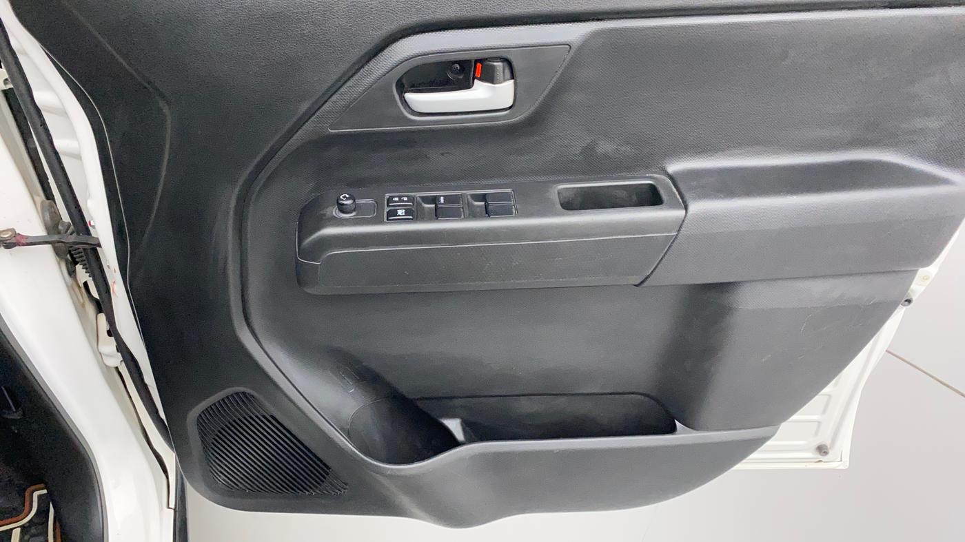 2022 Maruti New Wagon-R ZXI 1.2, Petrol, Manual, 14,319 km, Driver Side Door Panels Control