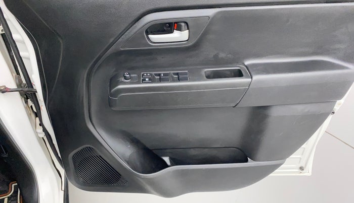 2022 Maruti New Wagon-R ZXI 1.2, Petrol, Manual, 14,319 km, Driver Side Door Panels Control