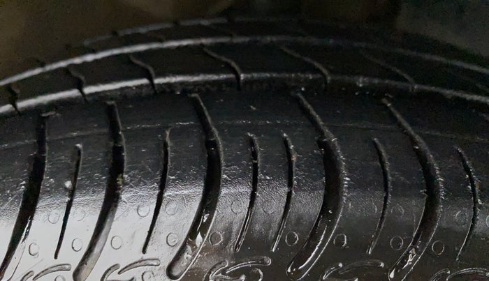 2022 Maruti New Wagon-R ZXI 1.2, Petrol, Manual, 14,319 km, Right Front Tyre Tread
