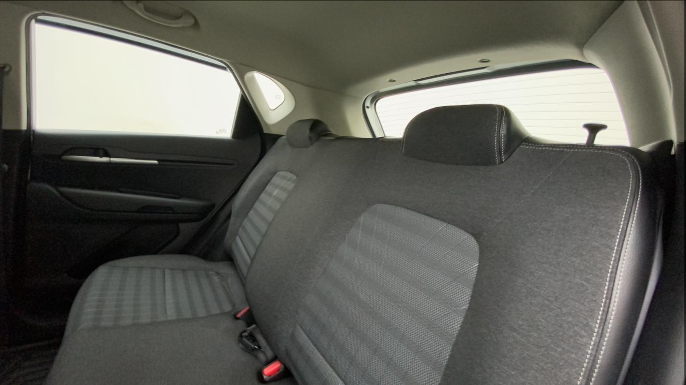 2022 KIA SONET HTK PLUS 1.5, Diesel, Manual, 48,055 km, Right Side Rear Door Cabin