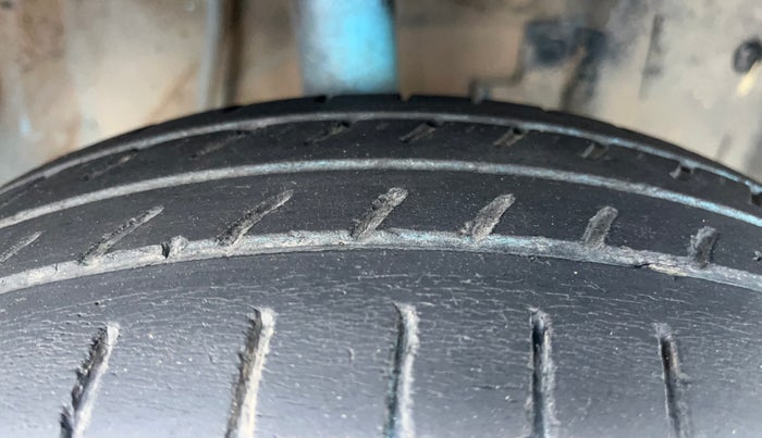 2014 Datsun Go T, Petrol, Manual, 45,902 km, Right Front Tyre Tread