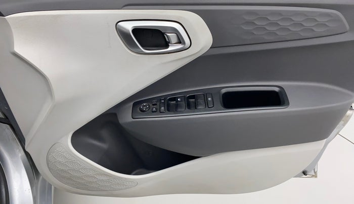 2020 Hyundai GRAND I10 NIOS SPORTZ 1.2 KAPPA VTVT CNG, CNG, Manual, 62,490 km, Driver Side Door Panels Control