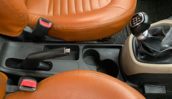 2017 Hyundai Xcent S 1.2, Petrol, Manual, 95,666 km, Gear Lever