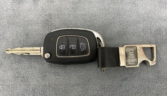 2017 Hyundai Xcent S 1.2, Petrol, Manual, 95,666 km, Key Close Up