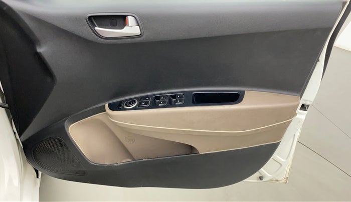 2017 Hyundai Xcent S 1.2, Petrol, Manual, 95,666 km, Driver Side Door Panels Control