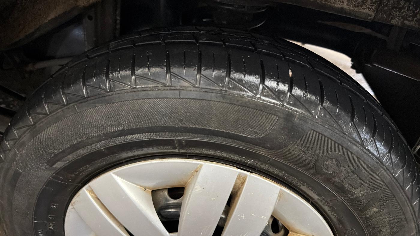 2022 Maruti Alto LXI O, Petrol, Manual, 18,097 km, Left Rear Tyre Tread