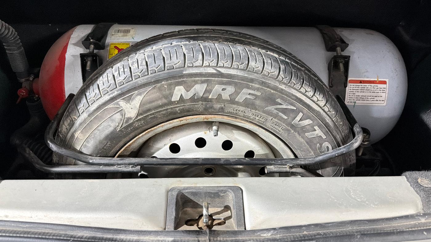 2021 Maruti New Wagon-R LXI CNG 1.0, CNG, Manual, 66,982 km, Spare Tyre