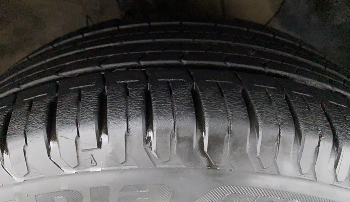 2018 Hyundai Verna 1.6 SX VTVT AT (O), Petrol, Automatic, 12,944 km, Right Front Tyre Tread
