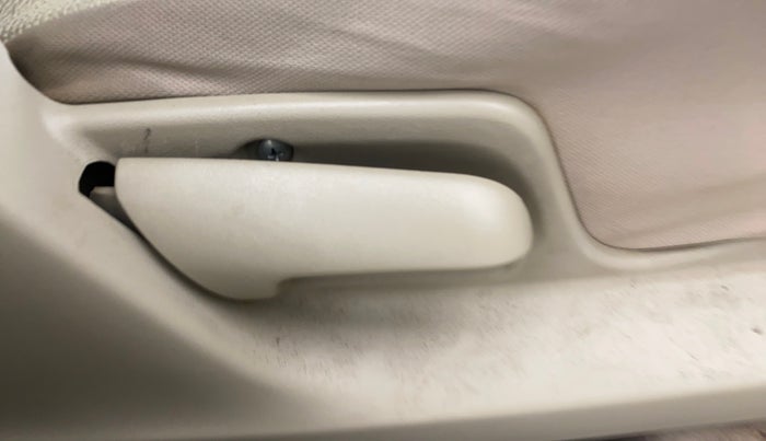 2016 Maruti Swift Dzire VXI, Petrol, Manual, 37,575 km, Driver Side Adjustment Panel