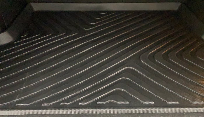 2022 Maruti Grand Vitara ALPHA SMART HYBRID AT, Petrol, Automatic, 47,405 km, Boot Inside