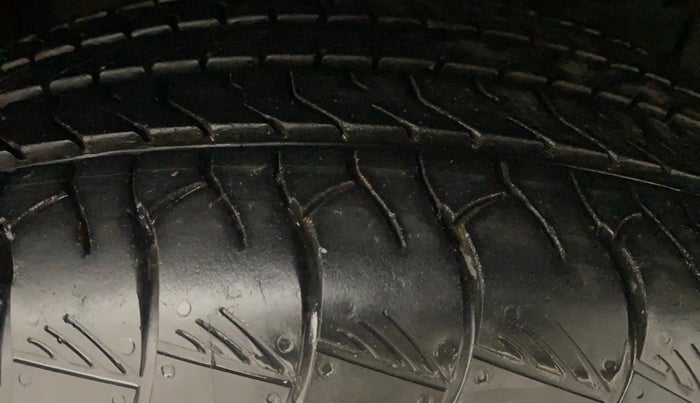 2022 Maruti Grand Vitara ALPHA SMART HYBRID AT, Petrol, Automatic, 47,405 km, Right Front Tyre Tread