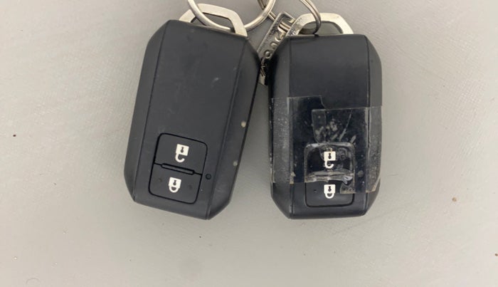 2022 Maruti Grand Vitara ALPHA SMART HYBRID AT, Petrol, Automatic, 47,405 km, Key Close Up